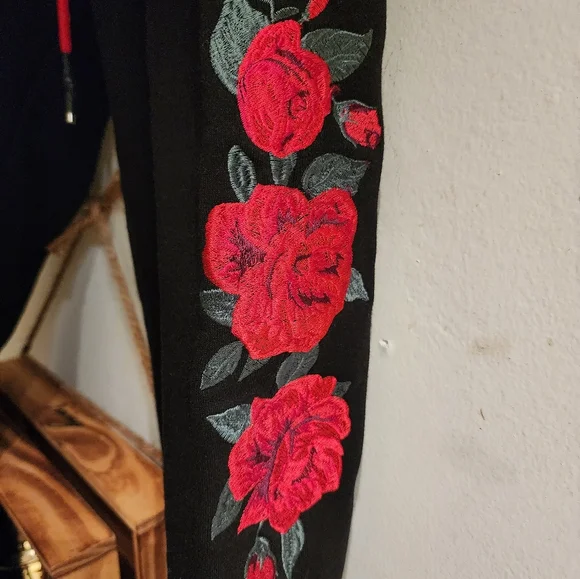 Forever 21 sweat set Rose logo XL joggers L hoody Black & Red new no tags washed - Picture 11 of 15